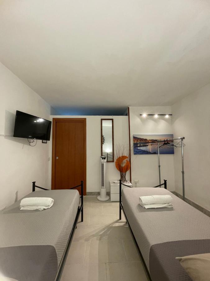 Lisaapartmenthouseסלרנו מראה חיצוני תמונה