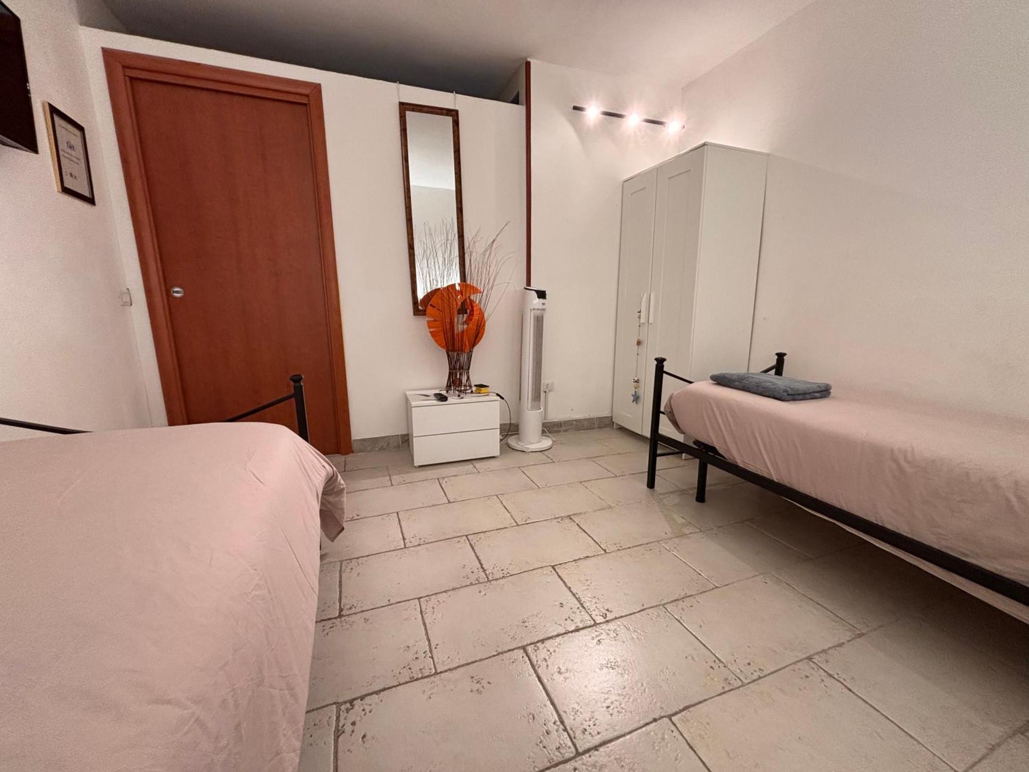 Lisaapartmenthouseסלרנו מראה חיצוני תמונה